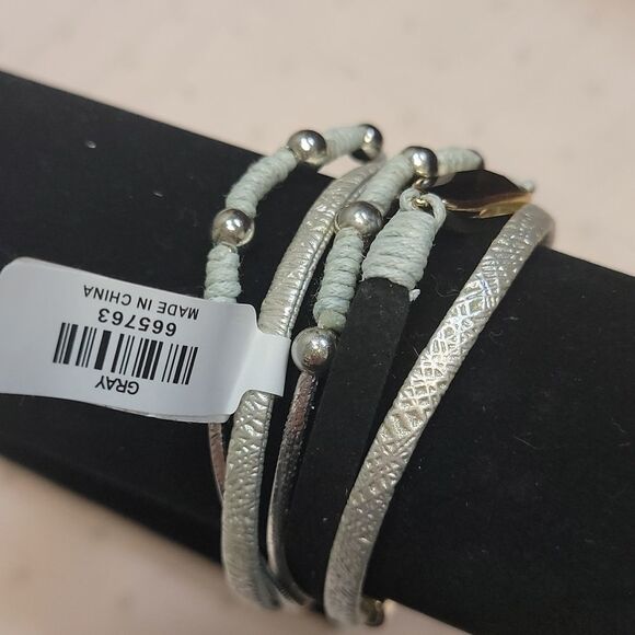 Francesca's Anastasia Gray Five Strand Bracelet - Picture 3 of 6